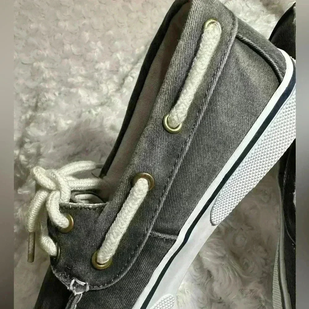 St. John's Bay Mens Grey Canvas Boat Shoe Docksider Casual‎ Tie up
